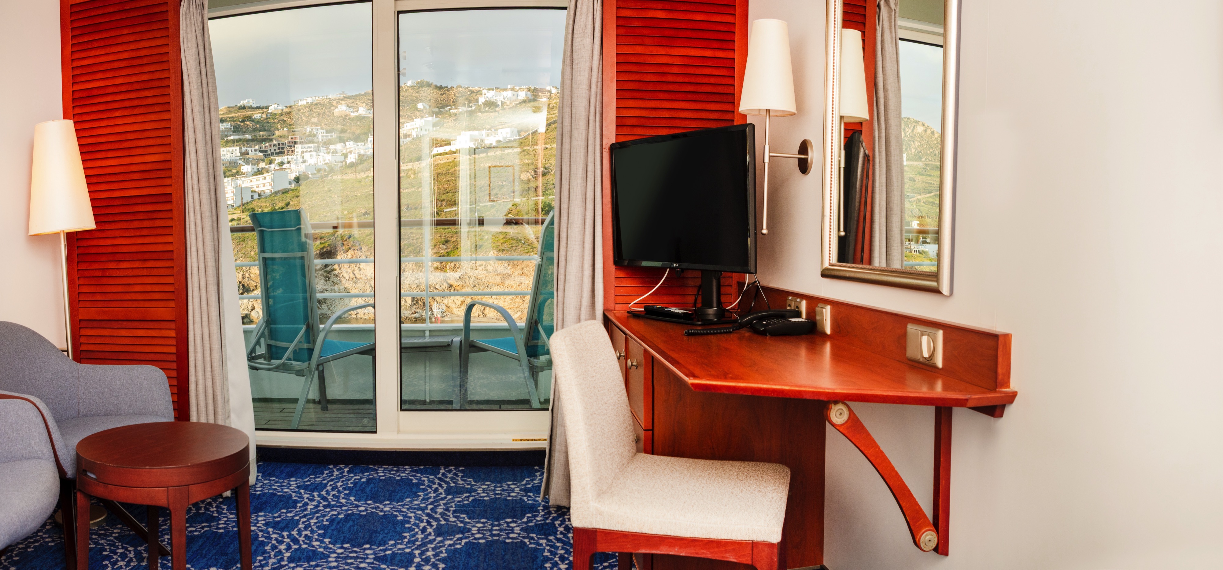 Balcony Cosmos Cabin